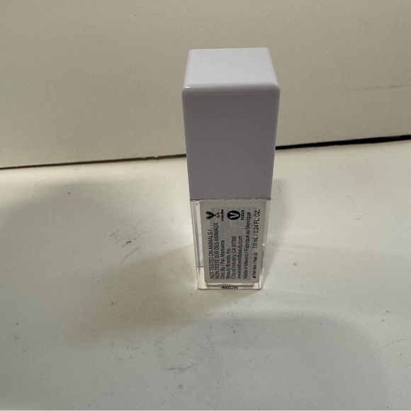 Wet N Wild Lip Oil Crystal Ball 0.24 OZ - Picture 3 of 4